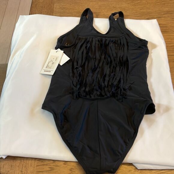LISA VOGEL BLACK ONE PIECE NO UNDERWIRE BATHING SUIT. FRINGES ON BACK, … - Picture 4 of 7